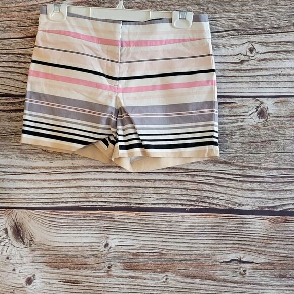 Cynthia Rowley Women's Shorts Size: 2 Pre-owned - Picture 1 of 6